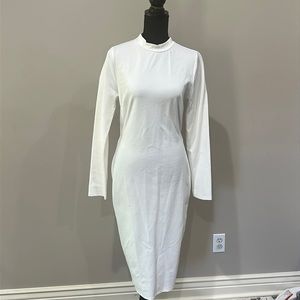 Long sleeve midi open back white dress !